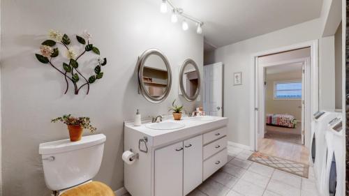 13-Bathroom-1013-W-Mountain-Ave-Fort-Collins-CO-80521