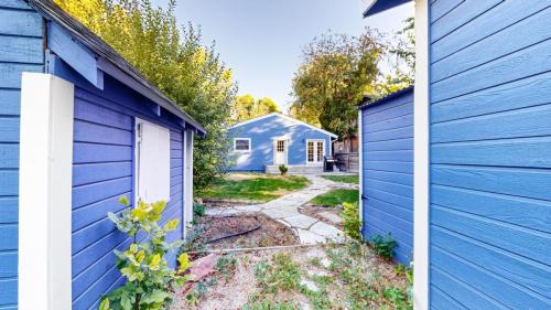 27-Backyard-1013-W-Mountain-Ave-Fort-Collins-CO-80521
