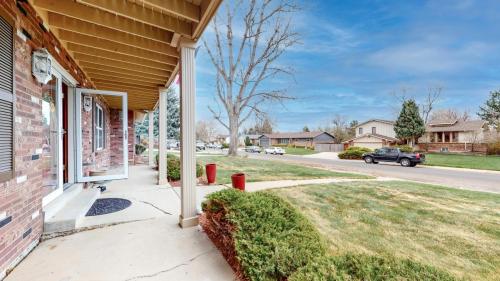 47-Front-yard-1037-E-15th-Ave-Broomfield-CO-80020