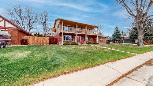50-Front-yard-1037-E-15th-Ave-Broomfield-CO-80020
