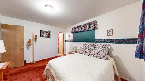 42-Bedroom-1059-Lexington-Ln-Estes-Park-CO-80517