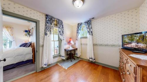 16-Bedroom-105-Spruce-St-Central-City-CO-80427