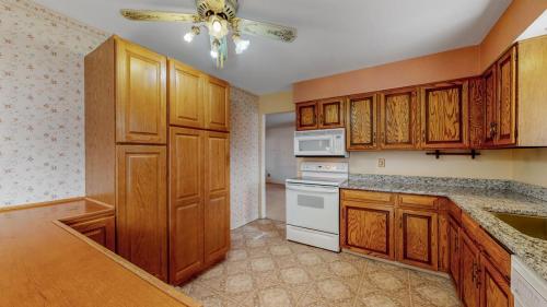 14-Kitchen-10620-W-102nd-Pl-Westminster-CO-80021