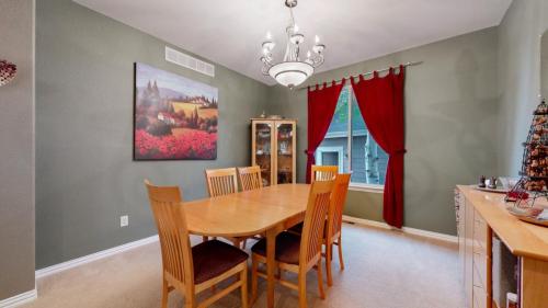07-Dining-area-10877-Oakshire-Ave-Highlands-Ranch-CO-80126