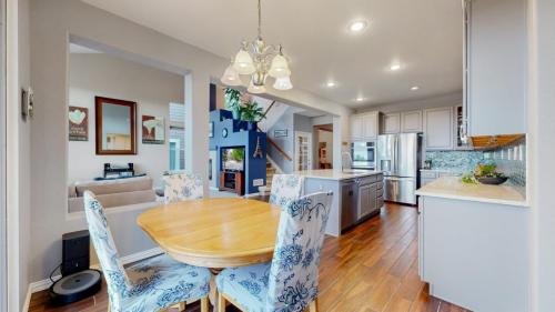11-Dining-area-10877-Oakshire-Ave-Highlands-Ranch-CO-80126