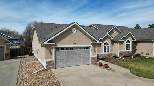 29-front-yard-1120-Cottonwood-Ct-Johnstown-CO-80534