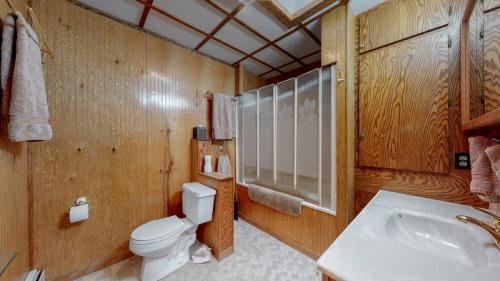 49-Bathroom
