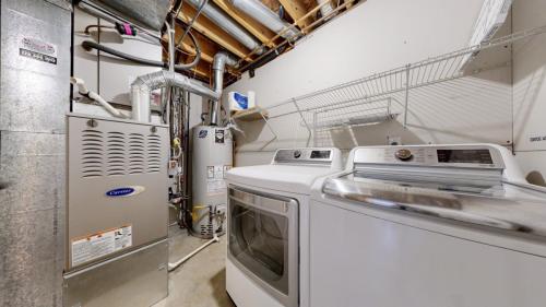 40-Laundry-1203-Tanglewood-Ct-Windsor-CO-80550