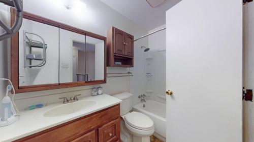 30-Bathroom-1225-S-Oneida-St-Apt-218-Denver-CO-80224