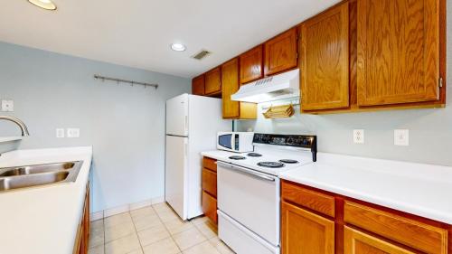 07-Kitchen-1225-W-Prospect-Rd-R38-Fort-Collins-CO-80526