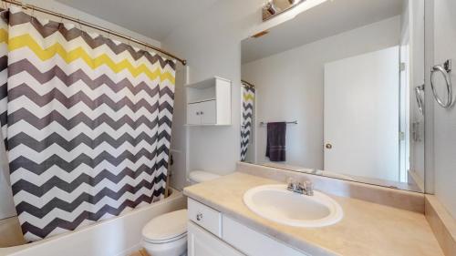 33-Bathroom-1231-101st-Ave-Ct-Greeley-CO-80634