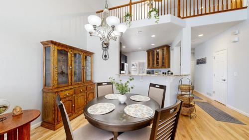 08-Dining-area-12611-King-Pt-Broomfield-CO-80020