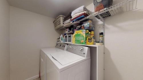 42-Laundry-room