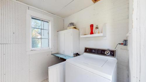 23-Laundry-127-N-Grant-Ave-Fort-Collins-CO-80521