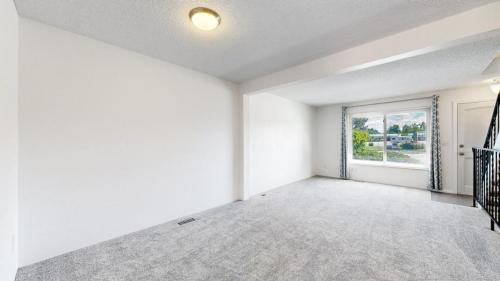 10-Dining-area-12901-W-20th-Ave-Golden-CO-80401