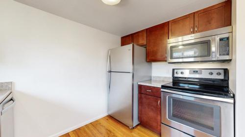 12-Kitchen-12901-W-20th-Ave-Golden-CO-80401