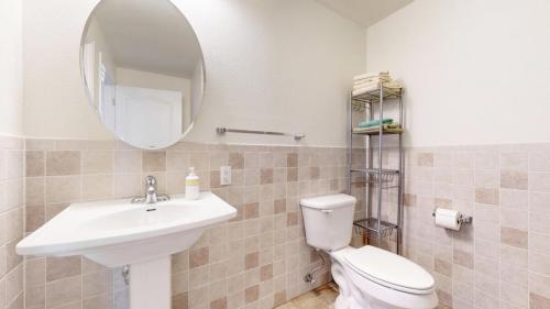 34-Bathroom-1375-Golden-Currant-Ct-Fort-Collins-CO-80521