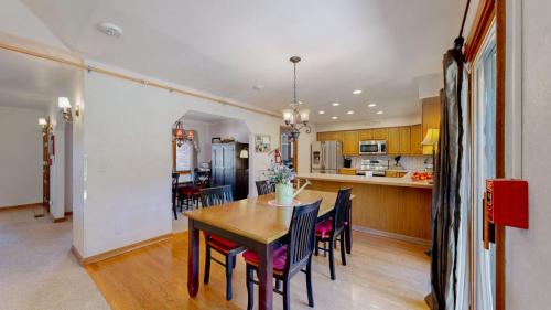 09-Dining-area-1424-16th-Ave-Longmont-CO-80501
