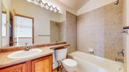 34-Bathroom-2-1426-Reeves-Dr-Fort-Collins-CO-80526