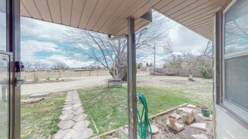 39-Front-yard-14281-County-Rd-2-Brighton-CO-80603