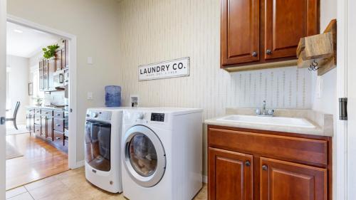 52-Laundry-15074-Uinta-St-Thornton-CO-80602