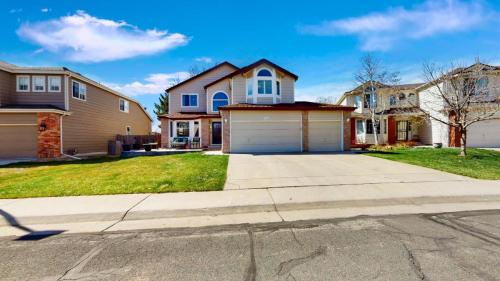 39-Front-yard-1585-E-133rd-Ave-Thornton-CO-80241
