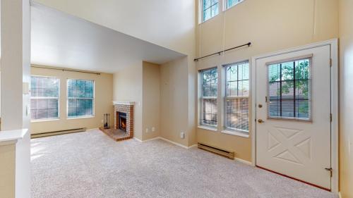 10-Dining-area-1601-W-Swallow-Rd-9E-Fort-Collins-CO-80526