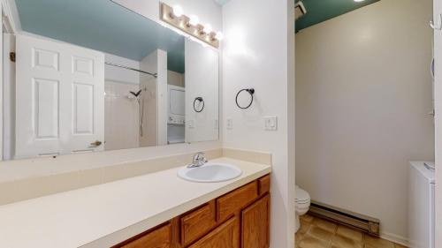 19-Bathroom-1601-W-Swallow-Rd-9E-Fort-Collins-CO-80526