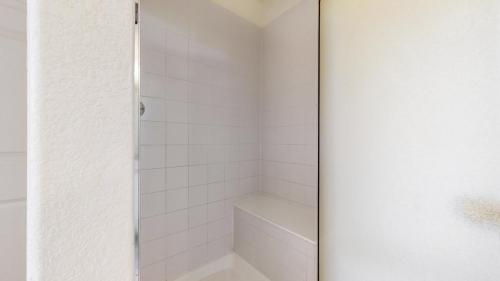 41-Bathroom-1644-Doppler-St-Strasburg-CO-80136