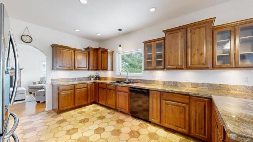 14-Kitchen-18332-County-Road-19-Johnstown-CO-80534