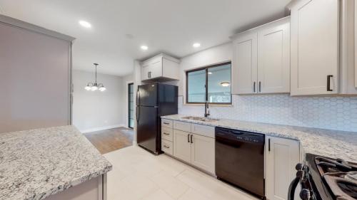 12-Kitchen-1918-26th-St-Greeley-CO-80631