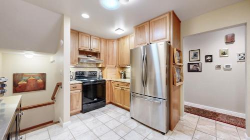 11-Kitchen-1975-28th-Ave-UNIT-44-Greeley-CO-80634