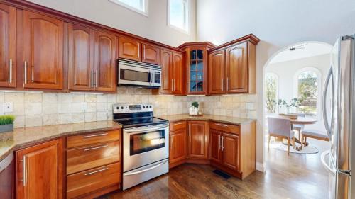 11-Kitchen-2022-81st-Ave-Ct-Greeley-CO-80634