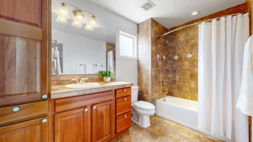 36-Bathroom-2022-81st-Ave-Ct-Greeley-CO-80634