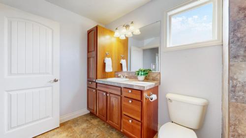 37-Bathroom-2022-81st-Ave-Ct-Greeley-CO-80634