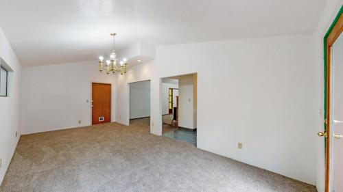 09-Dining-area-2045-S-Custer-Ave-Loveland-CO-80537