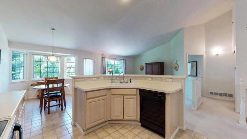 18-Kitchen-2112-Wheat-Berry-Ct-Erie-CO-80516