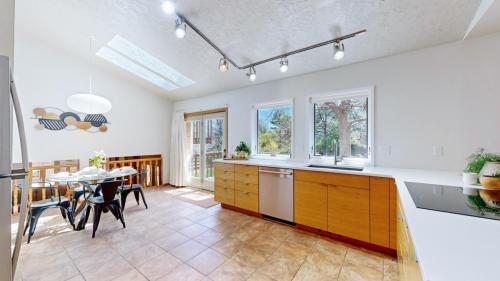 16-Kitchen-2217-Brixton-Rd-Fort-Collins-CO-80526
