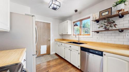 11-Kitchen-2220-Antelope-Rd-Fort-Collins-CO-80525