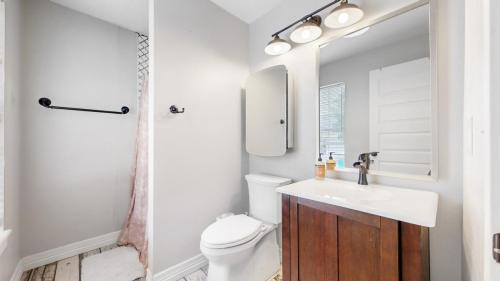 30-Bathroom-2220-Antelope-Rd-Fort-Collins-CO-80525