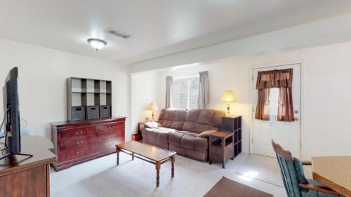 05-Family-room-222-McKinley-Ave-Fort-Lupton-CO-80621