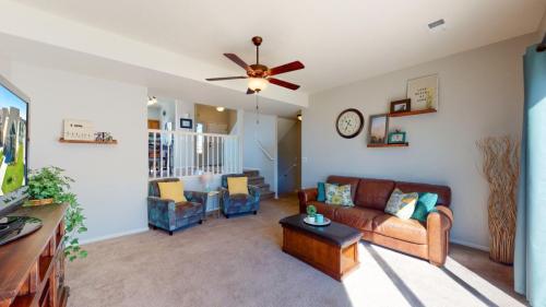 06-Living-area-2340-75th-Ave-Greeley-CO-80634