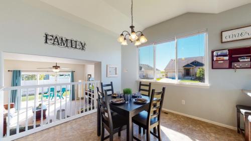 11-Dining-area-2340-75th-Ave-Greeley-CO-80634