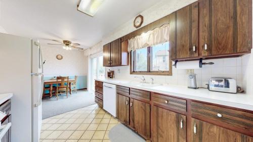 11-Kitchen-2411-W-Lake-St-Fort-Collins-CO-80521