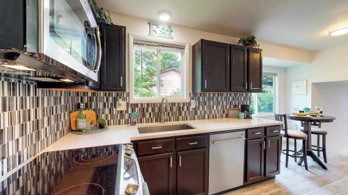 14-Kitchen-2701-Worthington-Ave-Fort-Collins-CO-80526