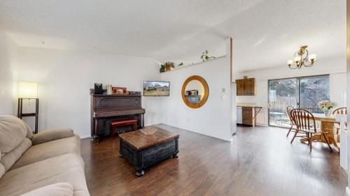 04-Living-area-2719-Claremont-Drive-Fort-Collins-CO-80526