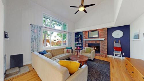 05-Living-room-2731-Red-Cloud-Ct-Fort-Collins-CO-80525