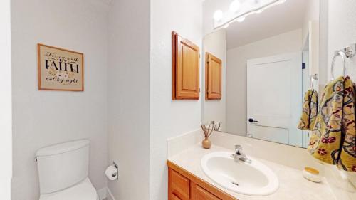 21-Bathroom-1-2731-Red-Cloud-Ct-Fort-Collins-CO-80525