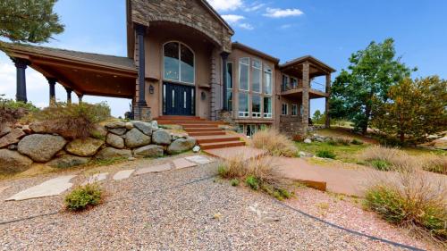 71-Front-yard-2775-E-Highway-105-Monument-CO-80132