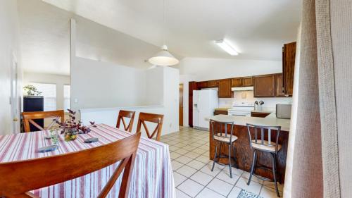 09-Dining-area-280-50th-Ave-Greeley-CO-80634
